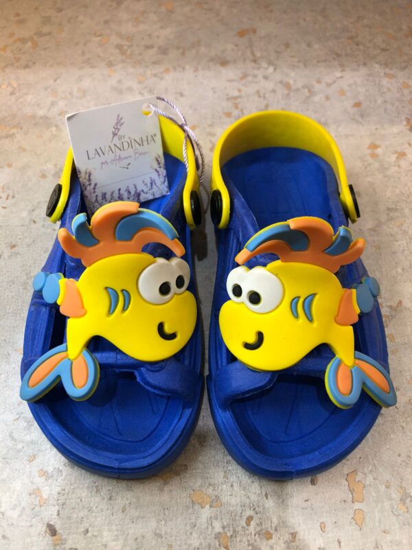Chinelo na cor azul com amarelo