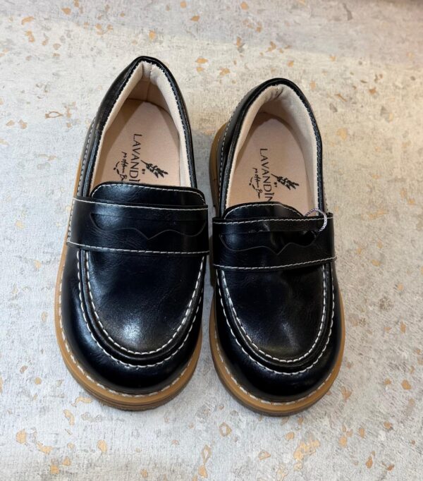 Mocassim na cor preto em couro By Lavandinha