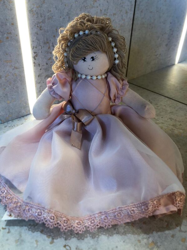 Boneca de pano rosê com pérola tamanho P